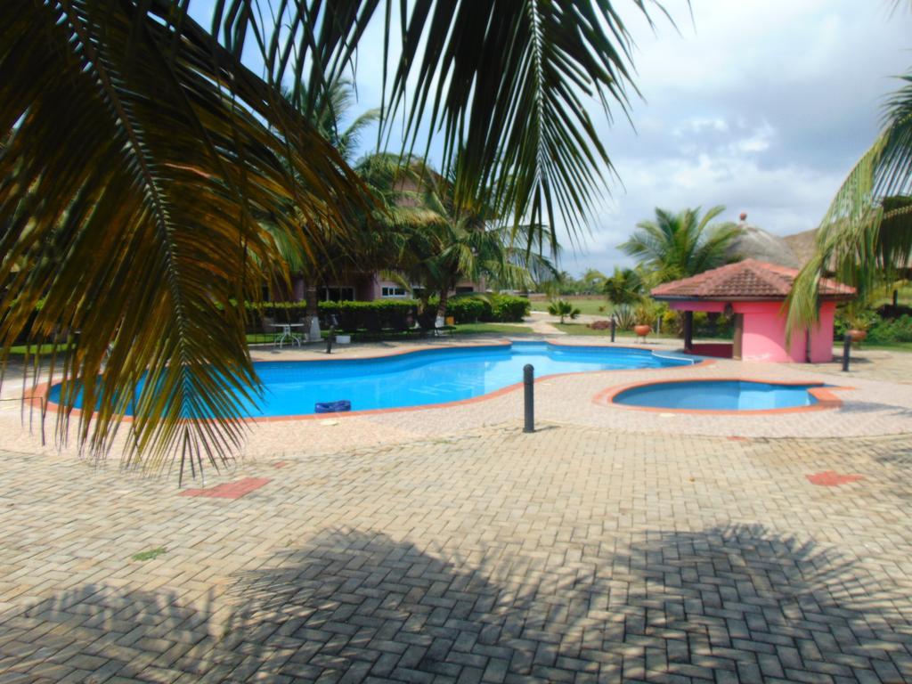 Bojo Beach Resort Botianaw Екстериор снимка